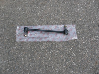 tyčka předního stabilizátoru